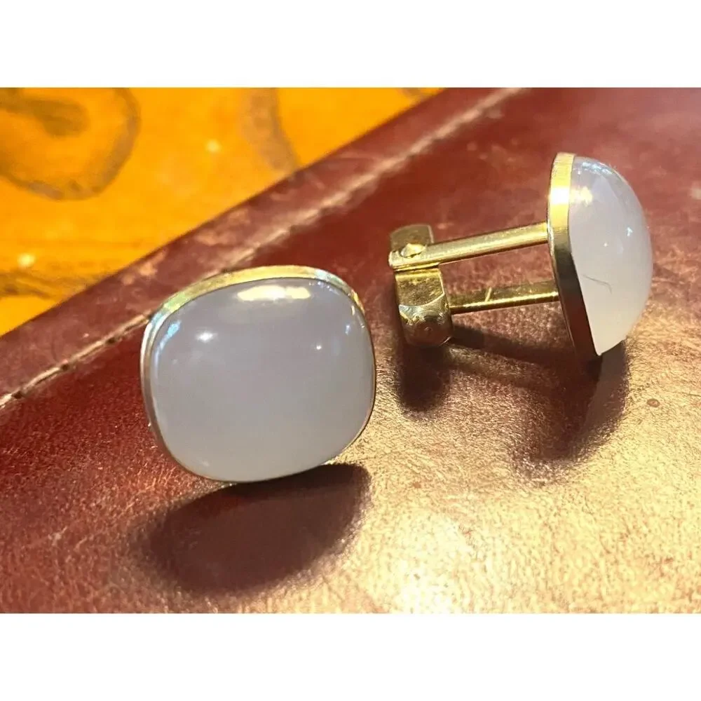 VTG Gold Tone Cufflinks With Milky White Lucite Insets